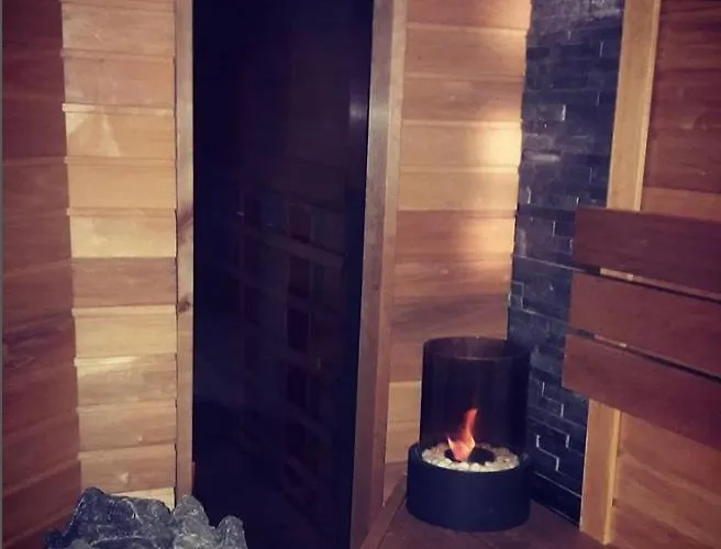 Saunaga Suur Puhkemaja Uneallikal, Harjumaal, Kuni 11 Inimest ヴィラ *