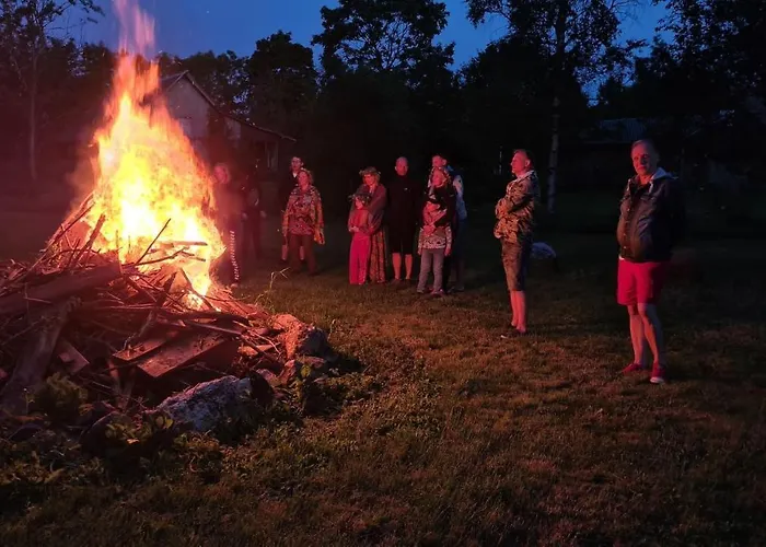 Vila Saunaga Suur Puhkemaja Uneallikal, Harjumaal, Kuni 11 Inimest *